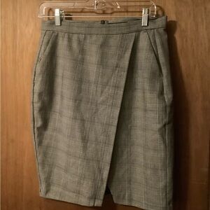 Banana Republic gray plaid skirt size 4